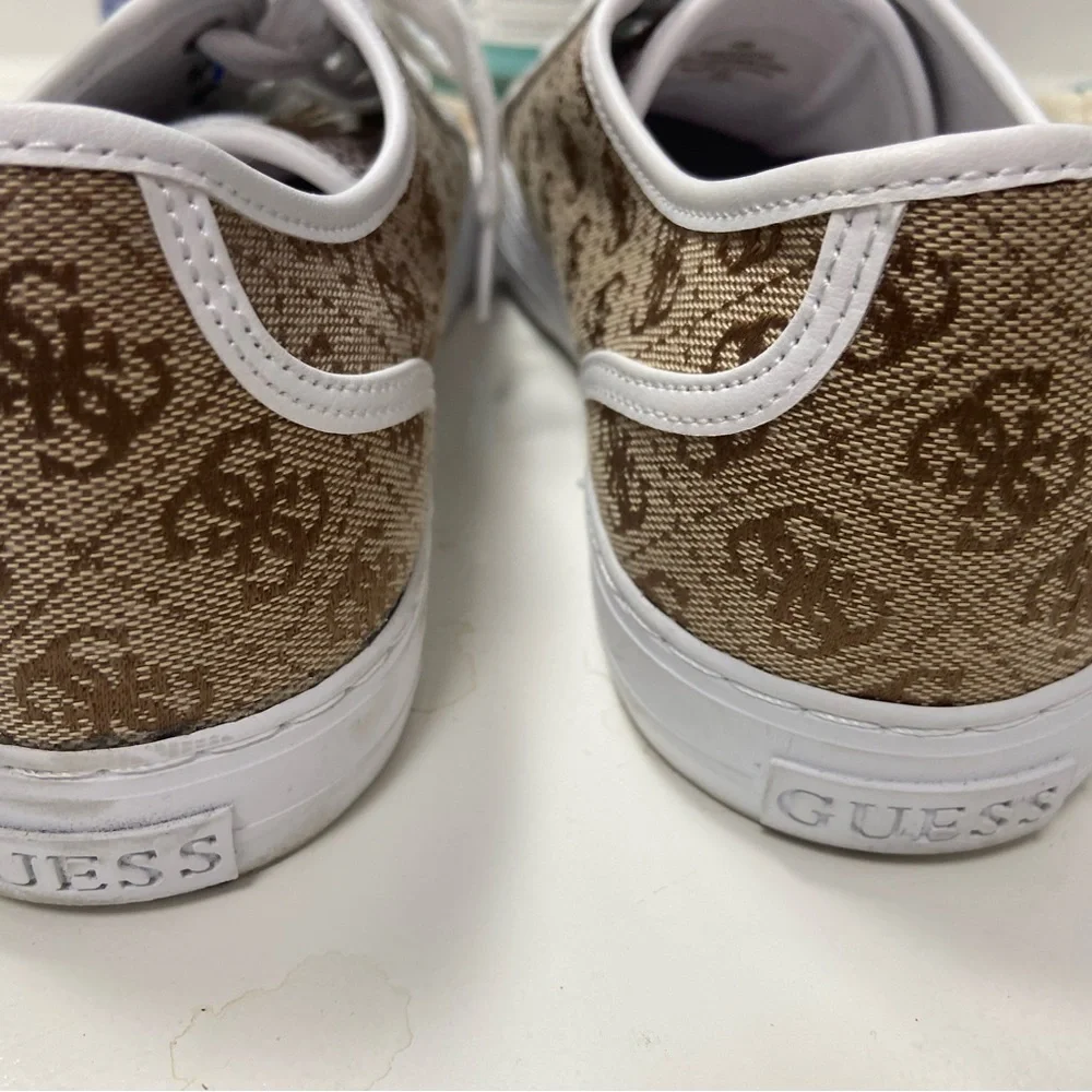 Guess low top